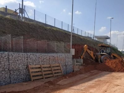 Construção de Muro Gabião